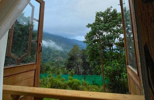 Darjeeling Casa | Hillcrest Farmhouse - A Rural Haven in Darjeeling