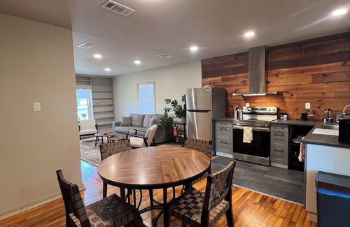 San Marcos Casa | Hillcrest House is a family-friendly 3-bedroom house in the heart of San Marcos!