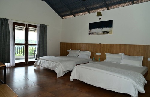 Kudrasthe Cama Y Desayuno | Hillock Vista by Triptastic Holidaze