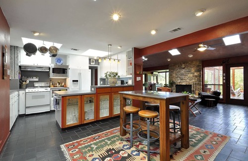Barton Hills Casa | Hills Haven - ¡Hermoso, único y cerca de todo!