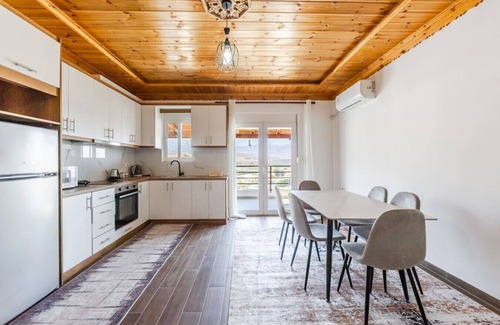 Gjirokaster Apartamento | Hillside Apartment Gjirokastër | 2