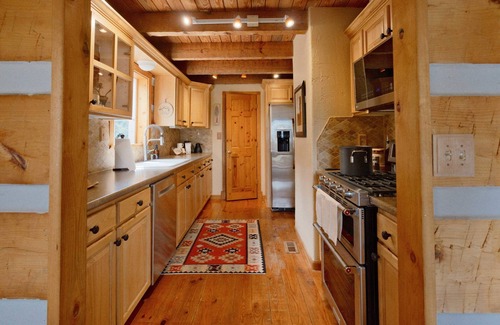 Cascade-Chipita Park Cabina | Hillside Cabin - Mt Views - Patio Decks - Hot Tub