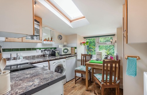 Peasedown Saint John Cabaña | Hillside Cottage