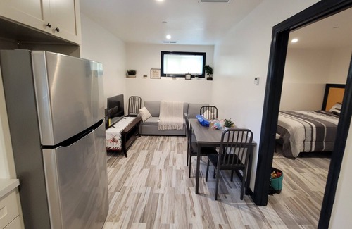 Castro Valley Cabaña | Hillside Detached secluded one bedroom