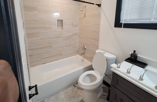 Castro Valley Cabaña | Hillside Detached secluded one bedroom