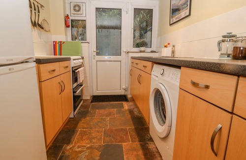 Talsarnau Cabaña | HILLSIDE, family friendly, with open fire in Penrhyndeudraeth