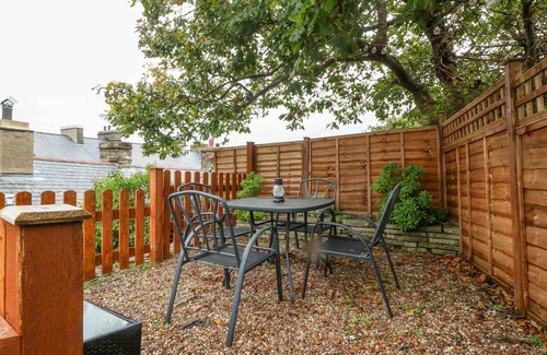 Talsarnau Cabaña | HILLSIDE, family friendly, with open fire in Penrhyndeudraeth