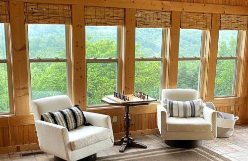 Rutherfordton Casa | Hillside Haven Cabin - Amazing Views with Hot Tub, Rutherfordton, NC