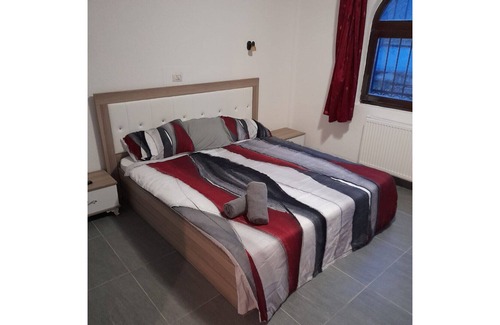 Skopje Region Apartamento | Hillside Haven - Nora West