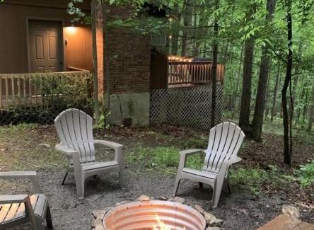 New Market Casa | Hillside Haven