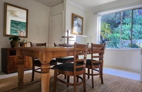 Wembley Downs Chalet De Esquí | hillside holiday house near the sea
