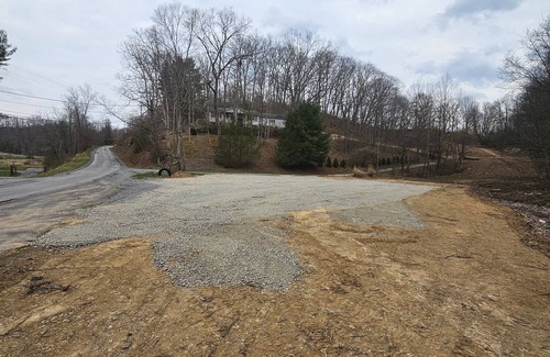 Bluewell Casa | Hillside Holler Hatfield and mccoy trails nearby