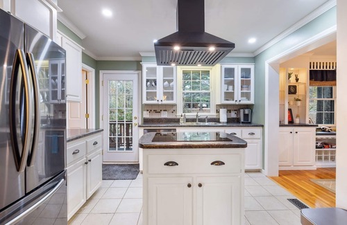 Eva Mor Heights Casa | Hillside Hot Tub Hideaway! King Bed / Fire Pit