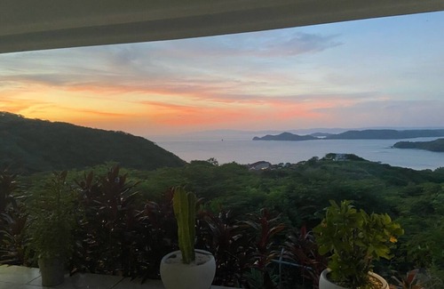 Playa Hermosa Casa | Hillside Treasure 4 BR 3.5 Bath Amazing Views of Playa Hermosa