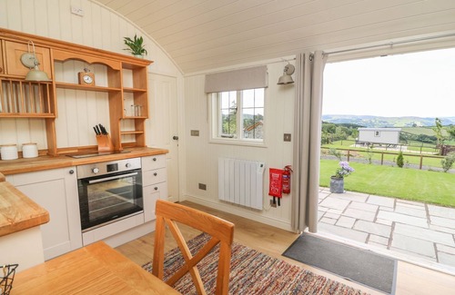 Rhayader Apartamento | Hillside View Shepherds Hut Sleeps 2