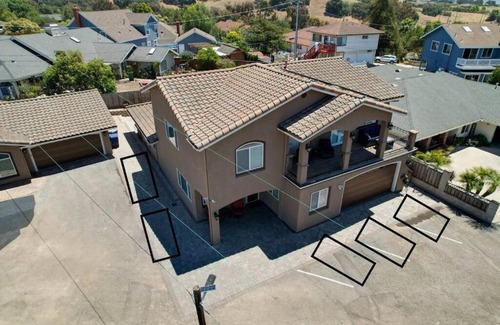 Arroyo Grande Casa | Hillside view with hot tub!