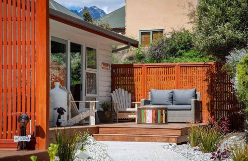 Queenstown City Centre Apartamento | Hillside Villa 4 – Modern 2BR Walk to Town & A/C