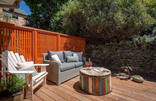 Queenstown City Centre Apartamento | Hillside Villa 4 – Modern 2BR Walk to Town & A/C