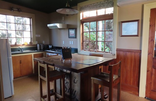 Papatowai Cabaña | Hilltop Accommodation Catlins - Cottage