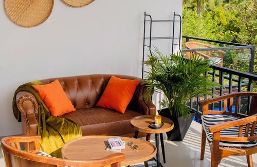 Ko Pha-ngan Casa | Hilltop both sides ocean view house with trendy interior.