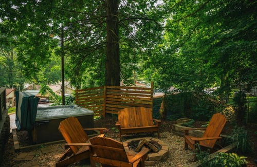 Martinsville Cabina | Hilltop Cabin, Lake, Hot tub