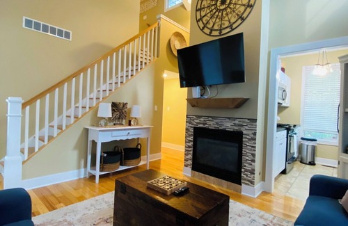 Michigan City Casa | Hilltop Cove- Charming 2 bed/2 bath in Beachwalk Resort with Golf Cart!