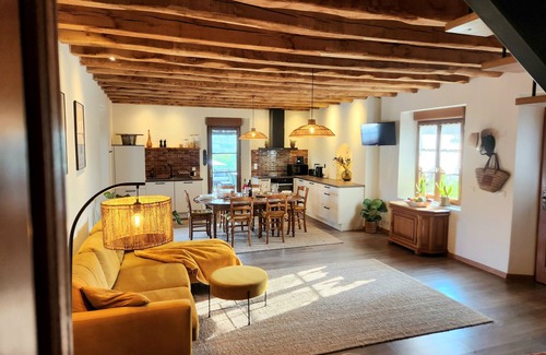 Castelnaud-la-Chapelle Chalet De Esquí | View of Le Vallon - 3 bedroom Gite de Charme