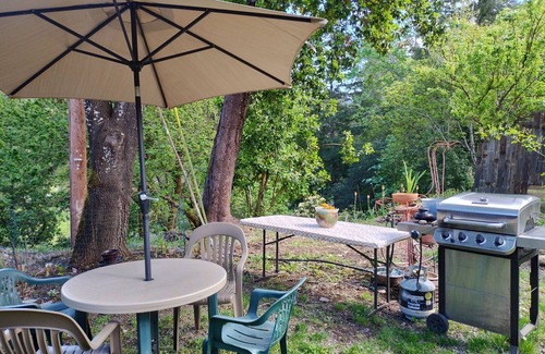 Willow Creek Cabaña | HILLTOP HAVEN 2BR Cottage Serenity for your family & pets Massage/Yoga avail