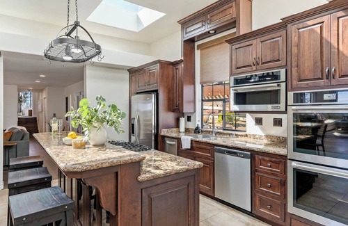 Paso Robles Casa | Hilltop Haven: Panoramic Views & Endless Adventure