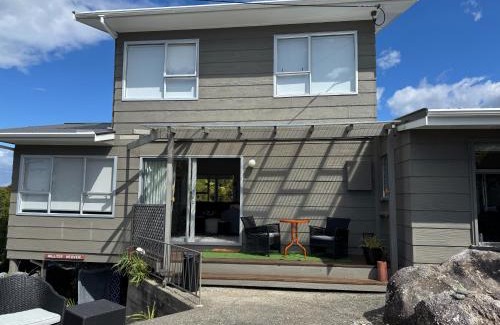 Ngaio Bay Casa | Hilltop Heaven - Kaiteriteri Holiday Home