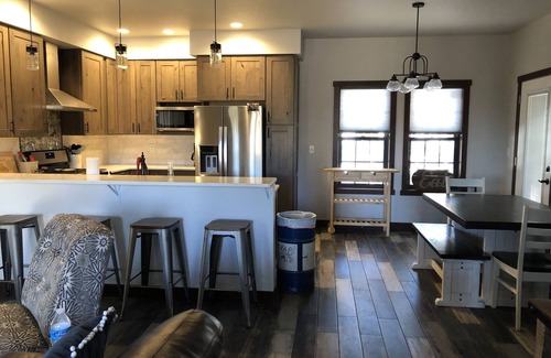 Rapid City Cabina | Hilltop Hideaway in the seclusion of the beautiful Black Hills