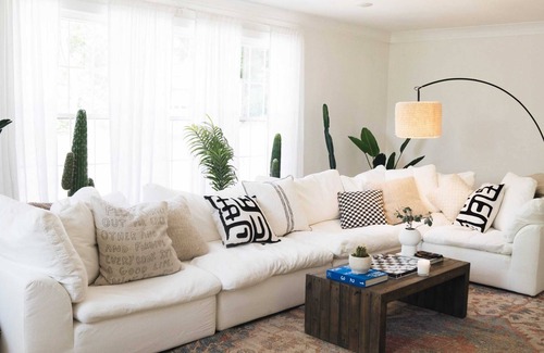 Santa Fe Casa | Hilltop Hideaway: Serene Farmhouse & Hot Tub Haven