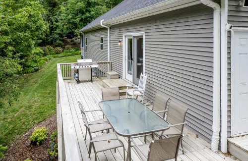 Woodfin Casa | Hilltop Hideaway