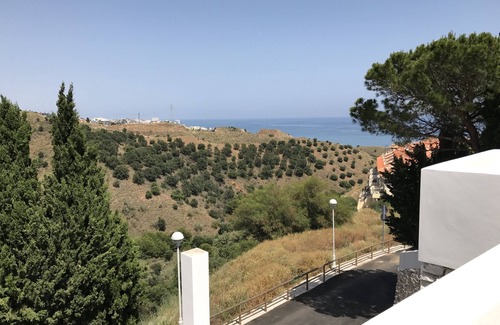 Torreblanca Casa | Hilltop Jacuzzi House