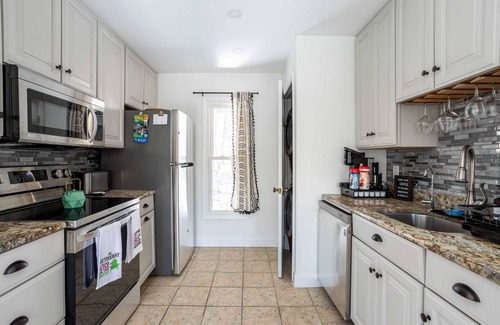 East Stroudsburg Casa | Hilltop Lookout Cozy 3BD