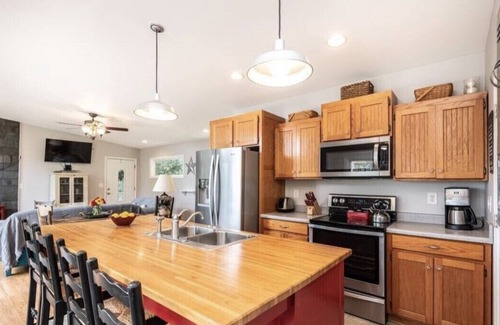 Connellys Springs Cabina | Hilltop Mountain Retreat