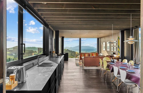 Mangawhai Heads Casa | Hilltop Spa Vista - Mangawhai Heads Retreat