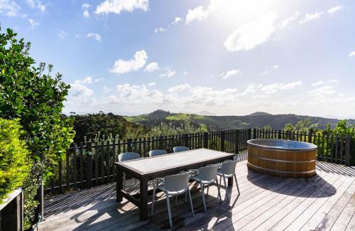 Mangawhai Heads Casa | Hilltop Spa Vista - Mangawhai Heads Retreat