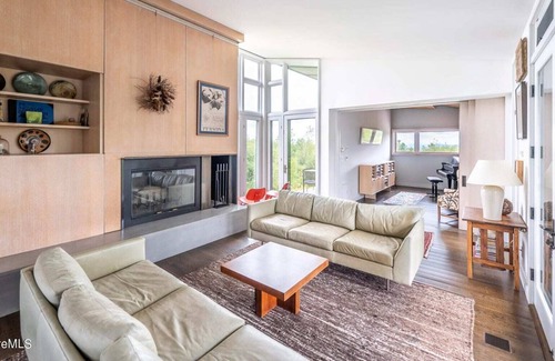 Hillsdale Casa | Hilltop: Spectacular vista, true luxury with pool.