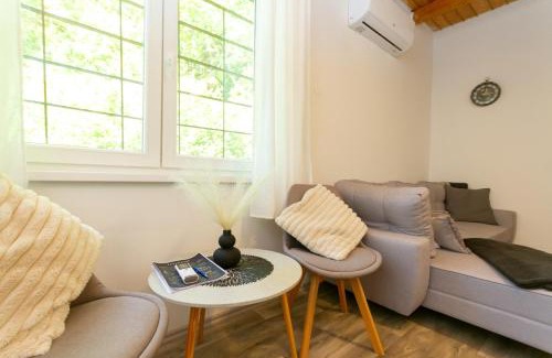 Recsk Apartamento | Hilltop Wellness Haven W AC & Jacuzzi by NW