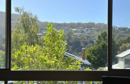 South Hobart Casa | Hobart Mountain House near City
