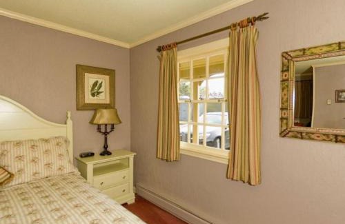 Blowing Rock Hotel | Hillwinds Inn - Blowing Rock