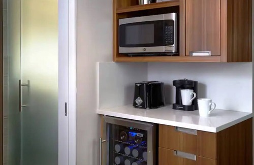 West End Complejo | Hilton Club The District DC, 1 bedroom sleeps 4!