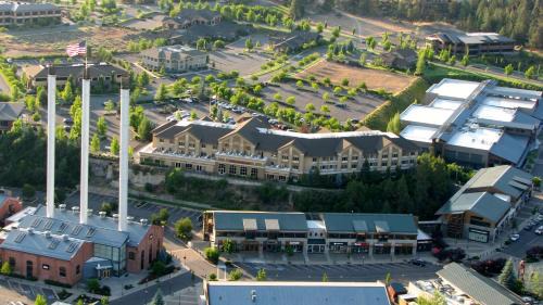 Southern Crossing Hotel | Hilton Garden Inn Bend