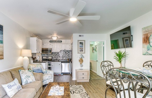 North Forest Beach Condominio | Hilton Head Island Condo w/ Coligny Beach Access!