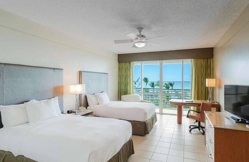 Playa Complejo | Hilton Ponce Golf & Casino Resort