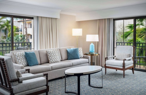 East Beach Complejo | Hilton Santa Barbara Beachfront Resort
