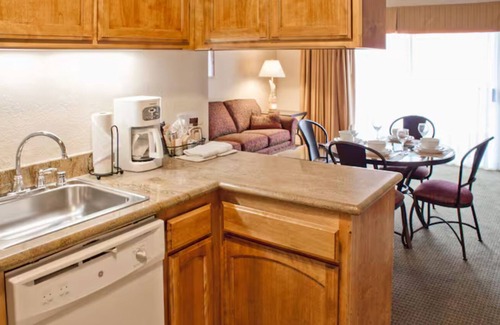 Callender Complejo | Hilton Vacation Club San Luis Bay Avila Beach - 1 BR Studio with kitchen