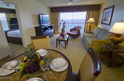 Honokowai Complejo | Kaanapali Beach Club--1 Bedroom Sleeps 4--Oceanfront Resort