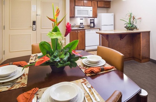 Honokowai Complejo | Kaanapali Beach Club--1 Bedroom Sleeps 4--Oceanfront Resort